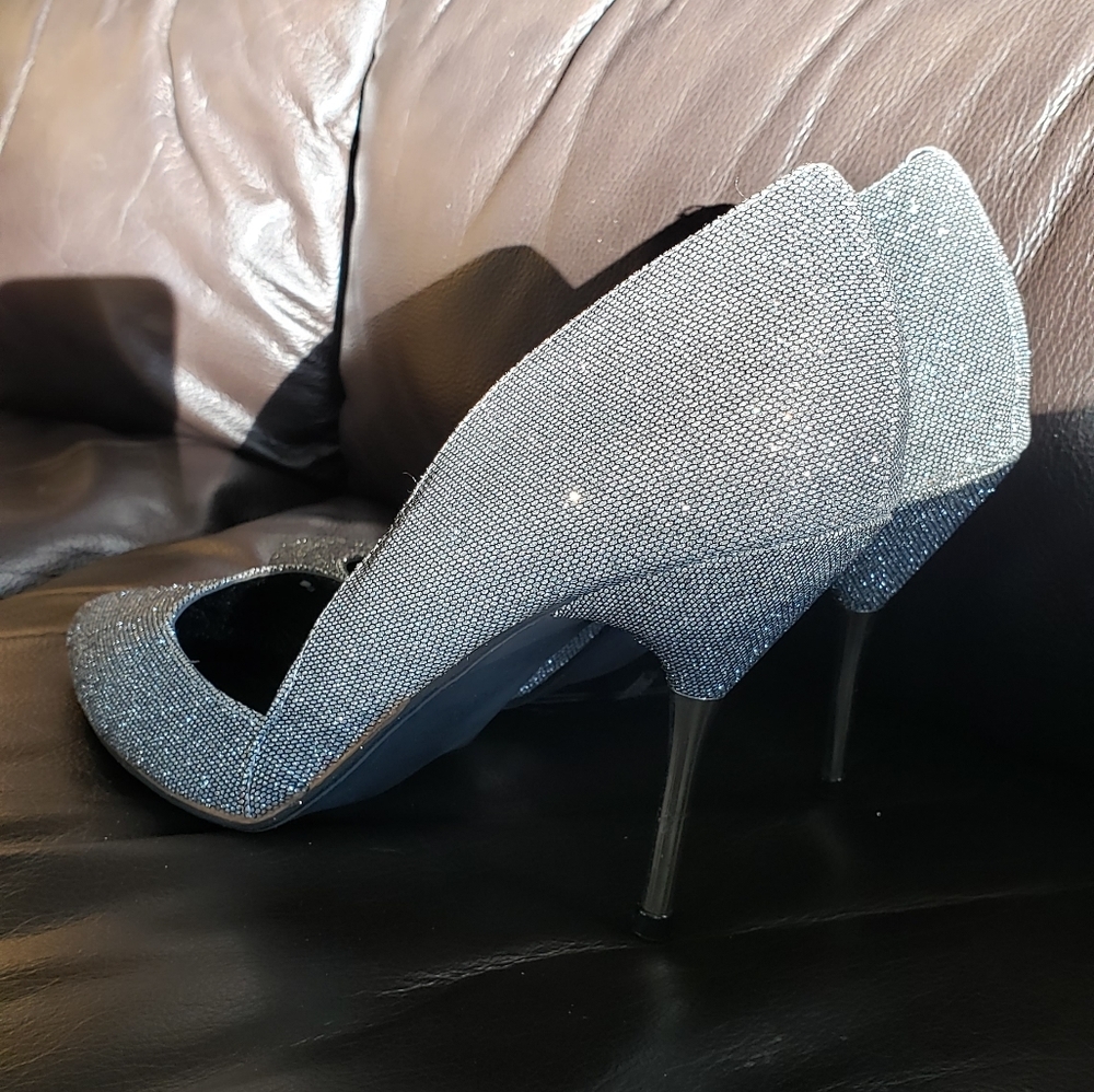 Suzy Shier Sparkly Heels size 8 - Picture 6 of 7